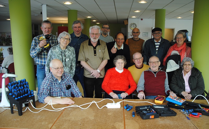 De derde zaterdag van de maand is al op 15 april, dus het Repair Café is vroeg in de maand